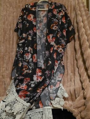 Floral Lace Trim Sheer Kimono Robe - Black with Red Floral